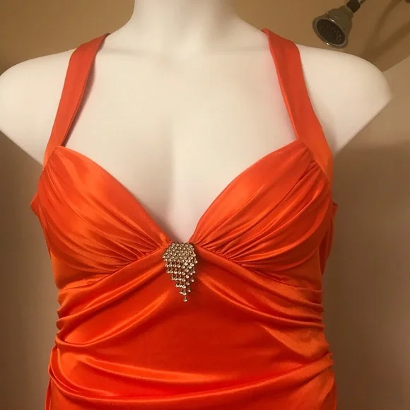 Orange cross back dress - Picture 3 of 7